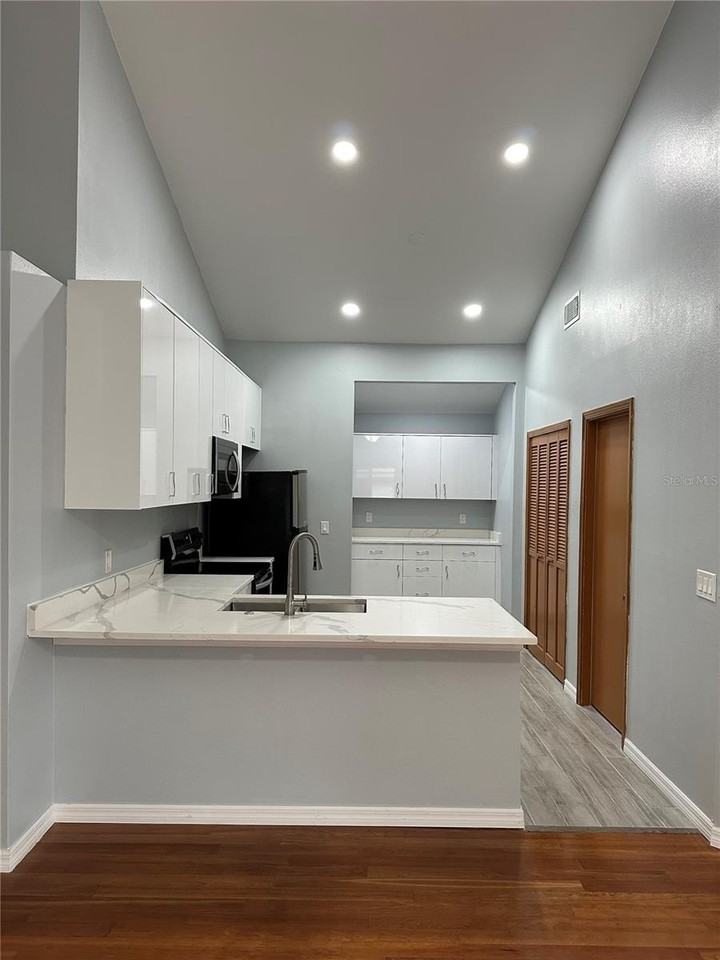 7427 Spring Villas Cir - Photo 2 of 22