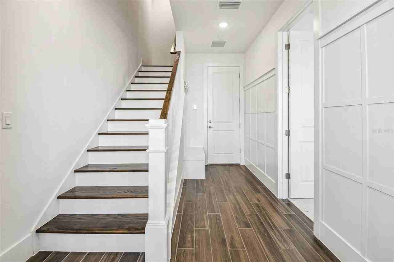 1951 Risby Aly - Photo 3 of 36