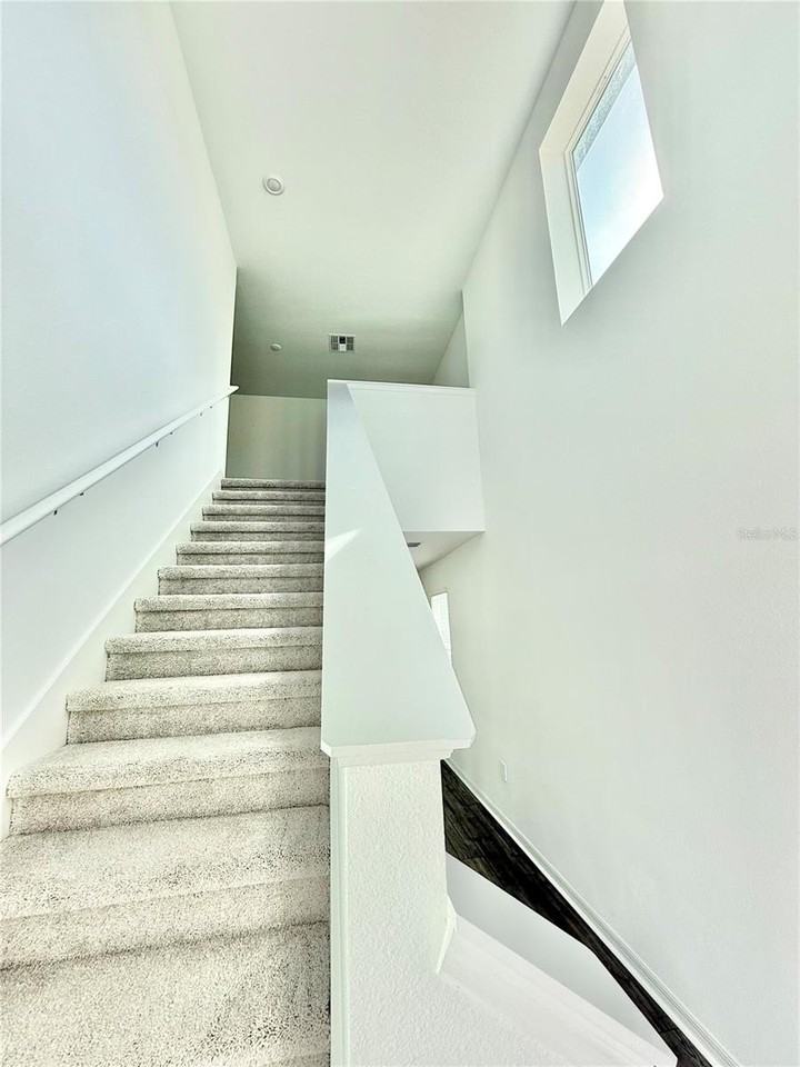 3809 Ne 32nd Ct - Photo 5 of 29