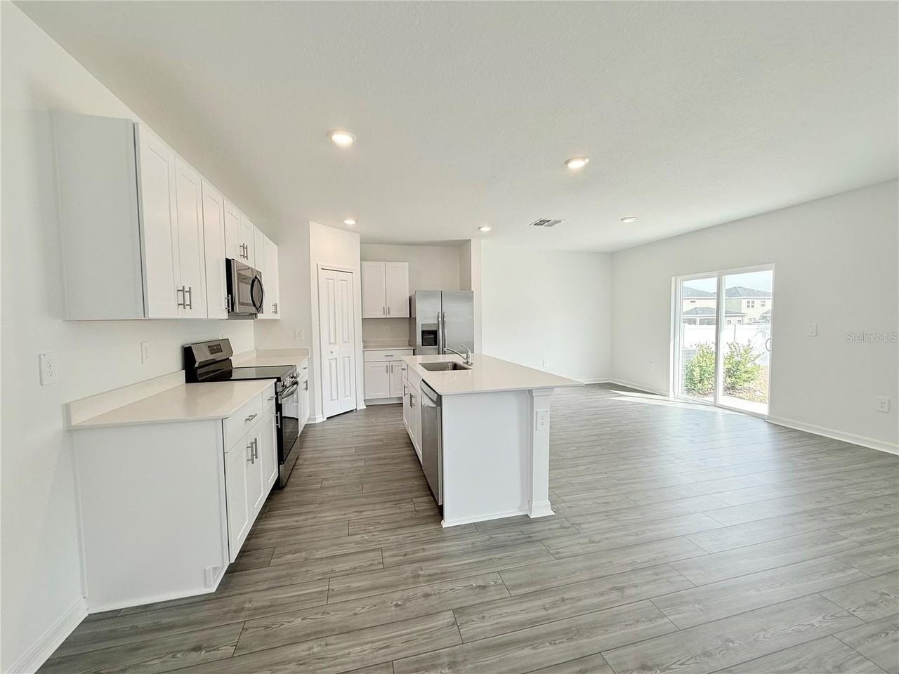 3809 Ne 32nd Ct - Photo 7 of 29