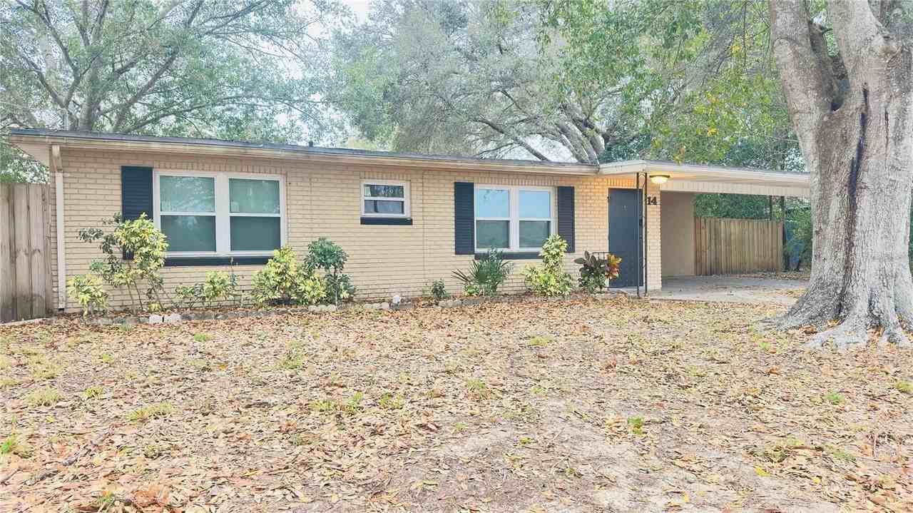 14 Lamplight Ln - Photo 2 of 16