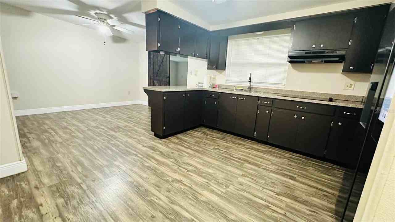 14 Lamplight Ln - Photo 6 of 16