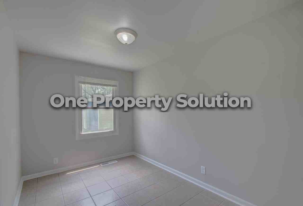 5001 Carolina St #1 - Photo 5 of 22