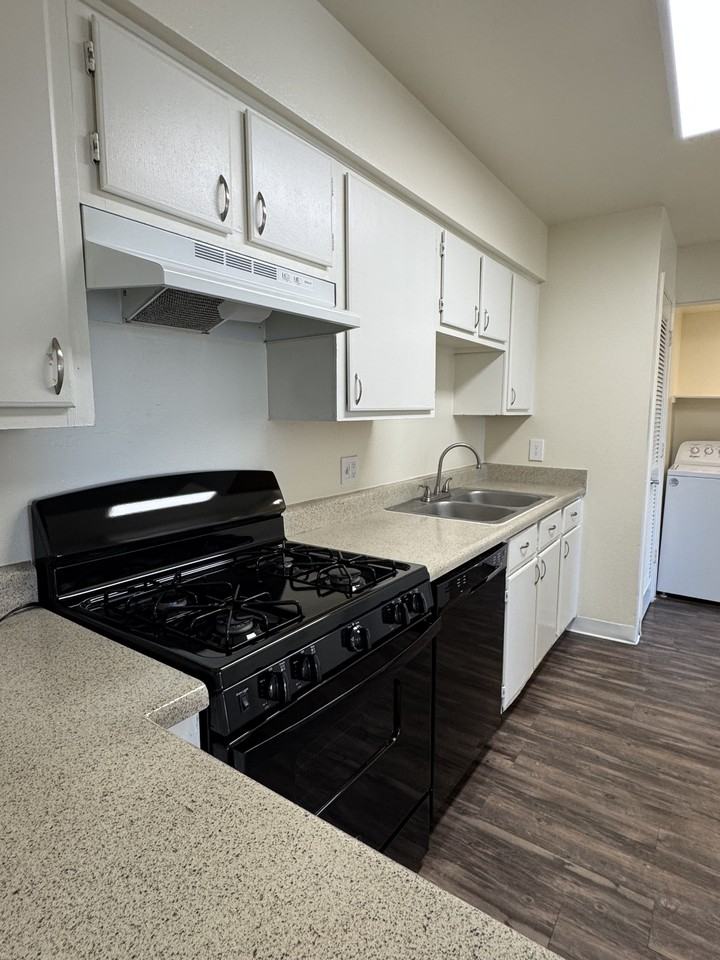 9777 N. Thornydale Road3106 #3106 - Photo 3 of 45