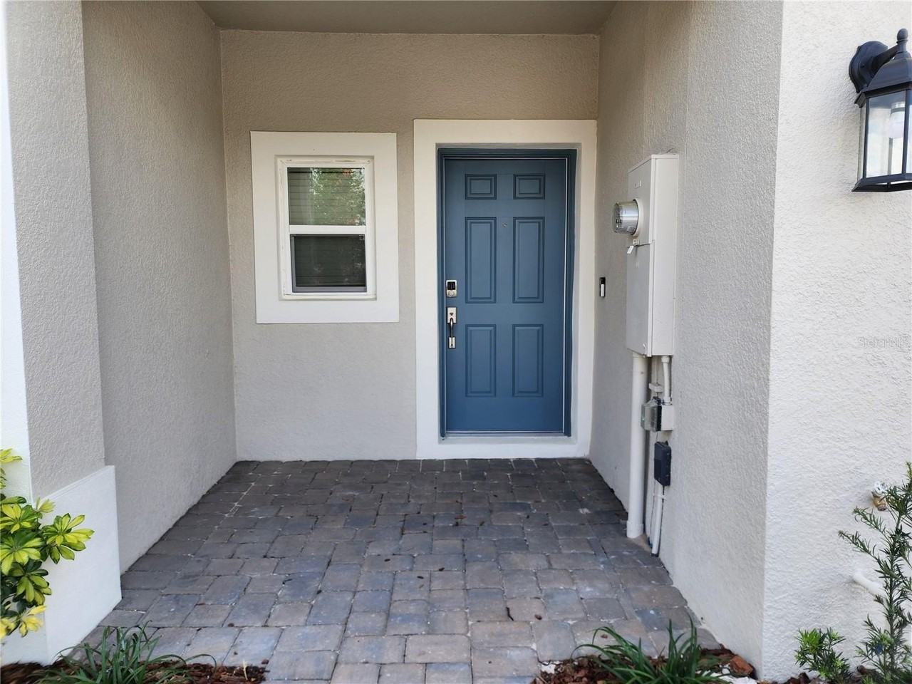 2612 Penguin Blvd - Photo 3 of 21