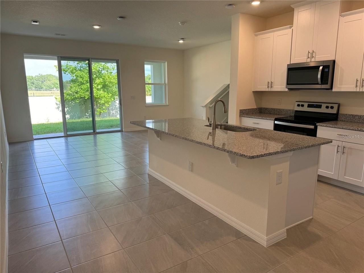 4561 Small Creek Rd - Photo 5 of 32