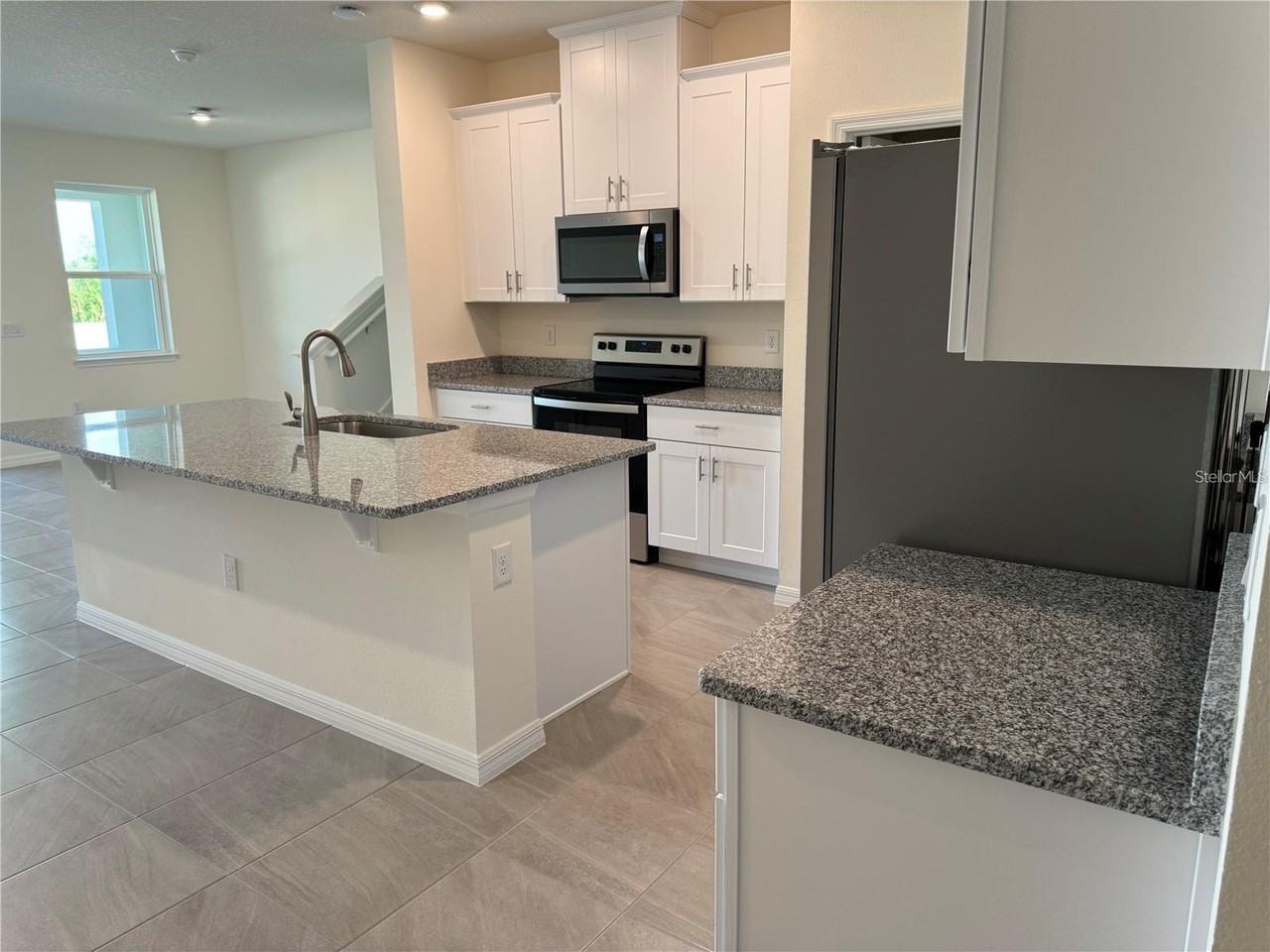 4561 Small Creek Rd - Photo 6 of 32