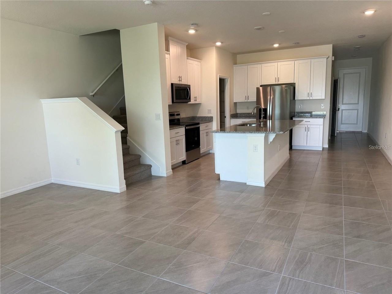 4561 Small Creek Rd - Photo 7 of 32