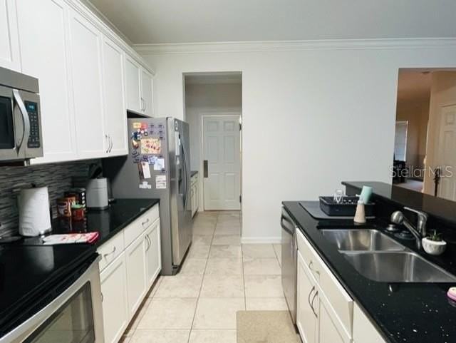 1100 Lutyens Ln - Photo 2 of 15