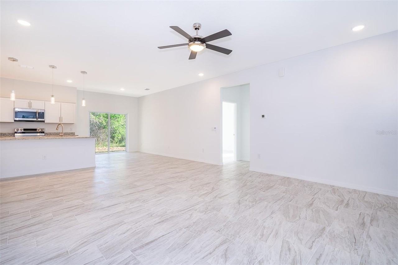 507 Mallard Ct - Photo 3 of 26