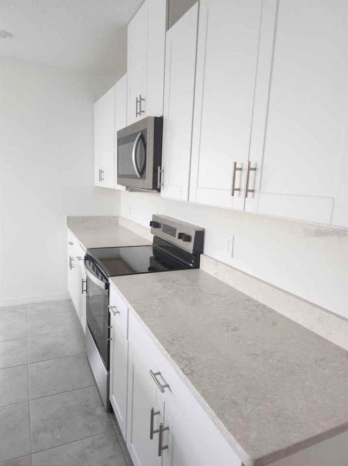 2501 Merseyside Ct - Photo 5 of 12