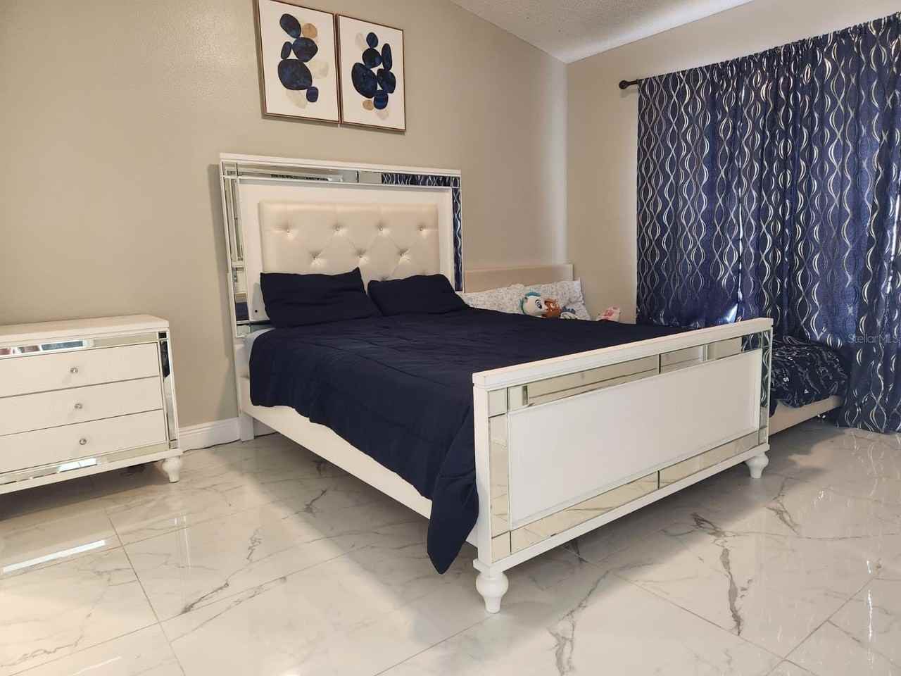 17312 Silver Creek Ct - Photo 4 of 11