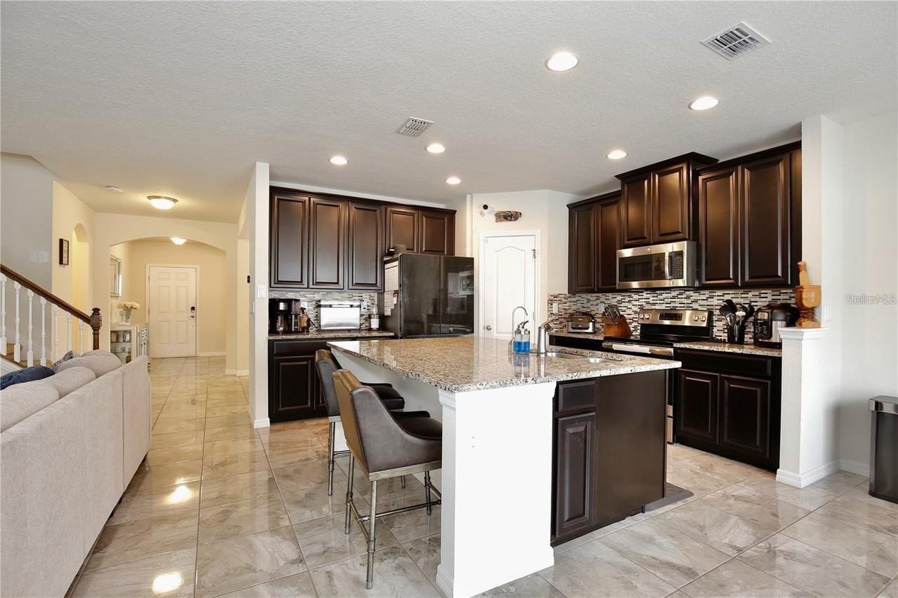 3252 Toscana Dr - Photo 3 of 4