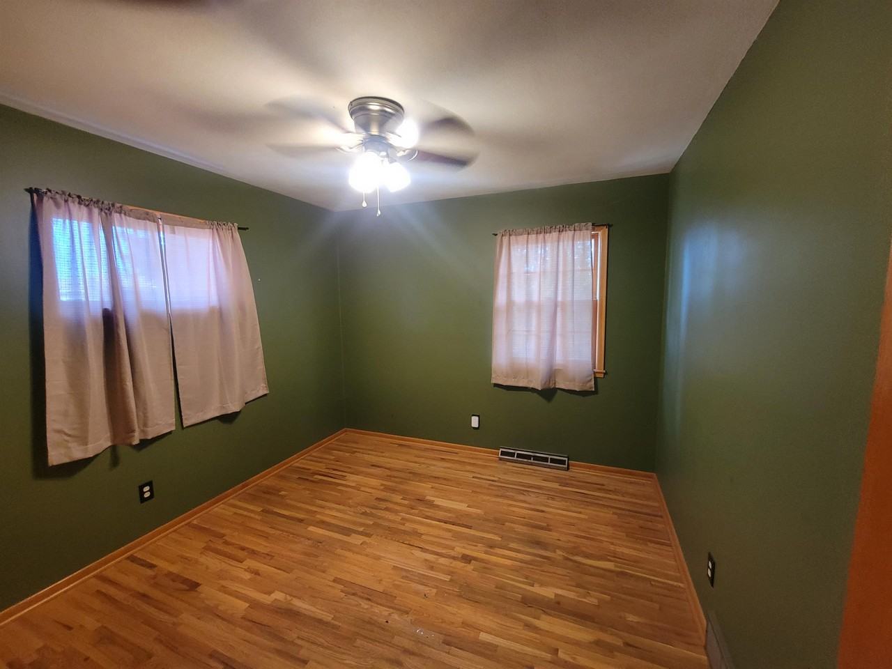 1544 2nd Ave Sw #1 - Photo 2 of 6