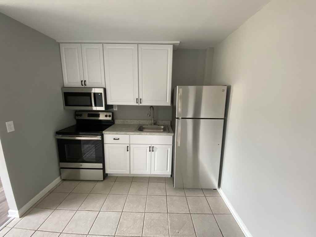 29837 Illinois 50 - 15B #15B - Photo 3 of 23