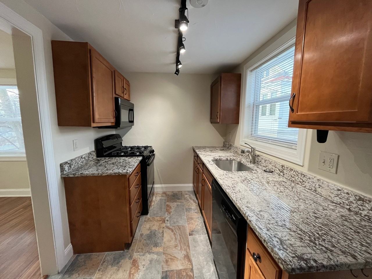 6813 Penn Ave #2 - Photo 5 of 25