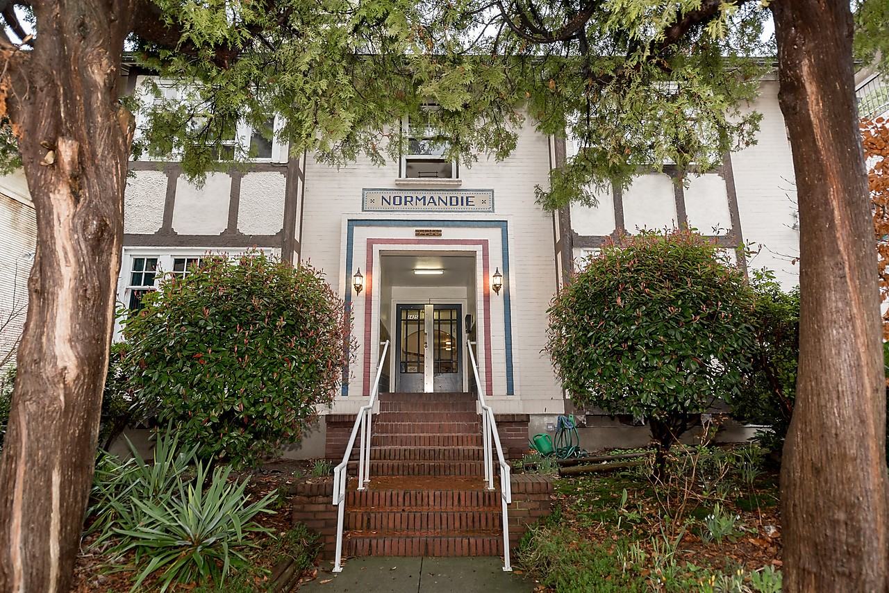 1425 Haro Street - Photo 9