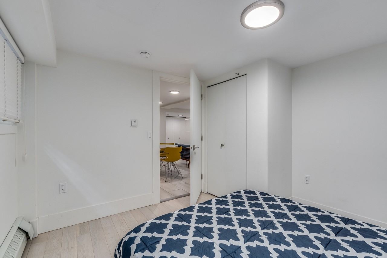 1425 Haro Street - Photo 7