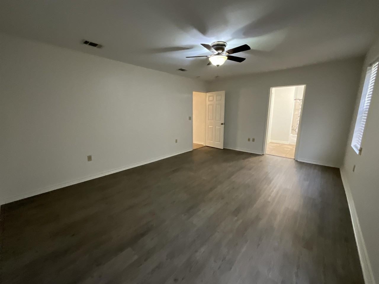 2210 W Corsicana St #1 - Photo 7 of 22