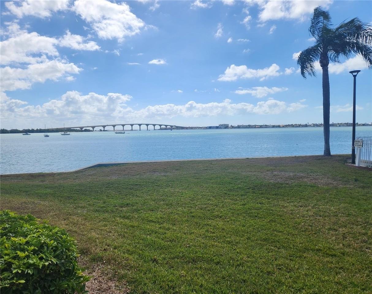 6291 Bahia Del Mar Cir #110