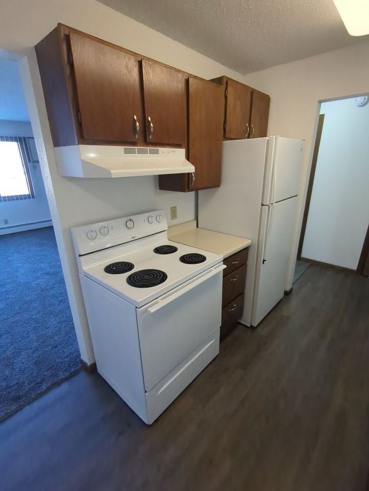 Rosewood Terrace Apartments - Photo 6 of 16