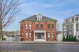 featured image of 55 Summer St