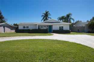 600 43rd Ave Ne - Photo 1 of 1