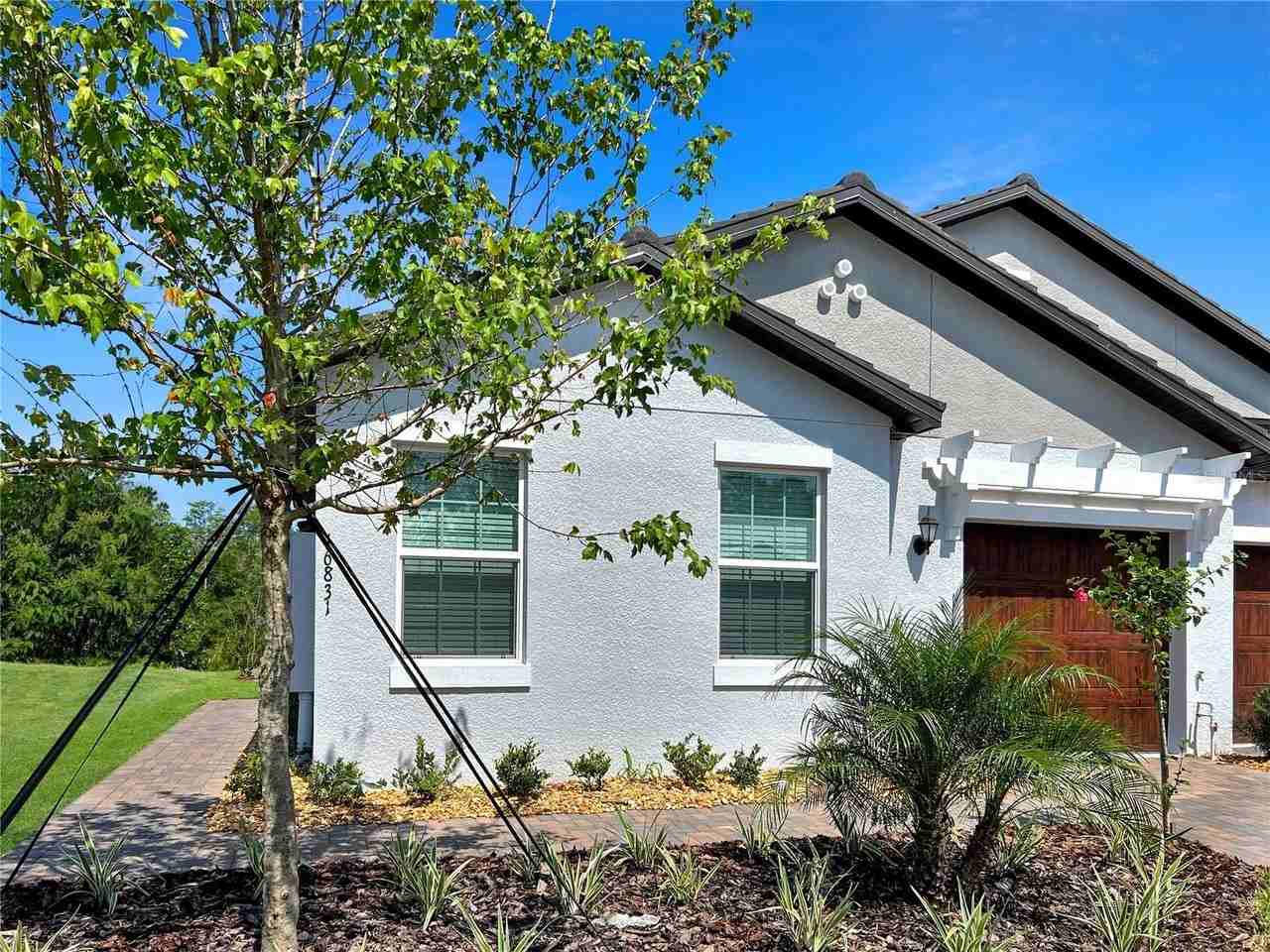 16831 Forge Surf St - Photo 2 of 28