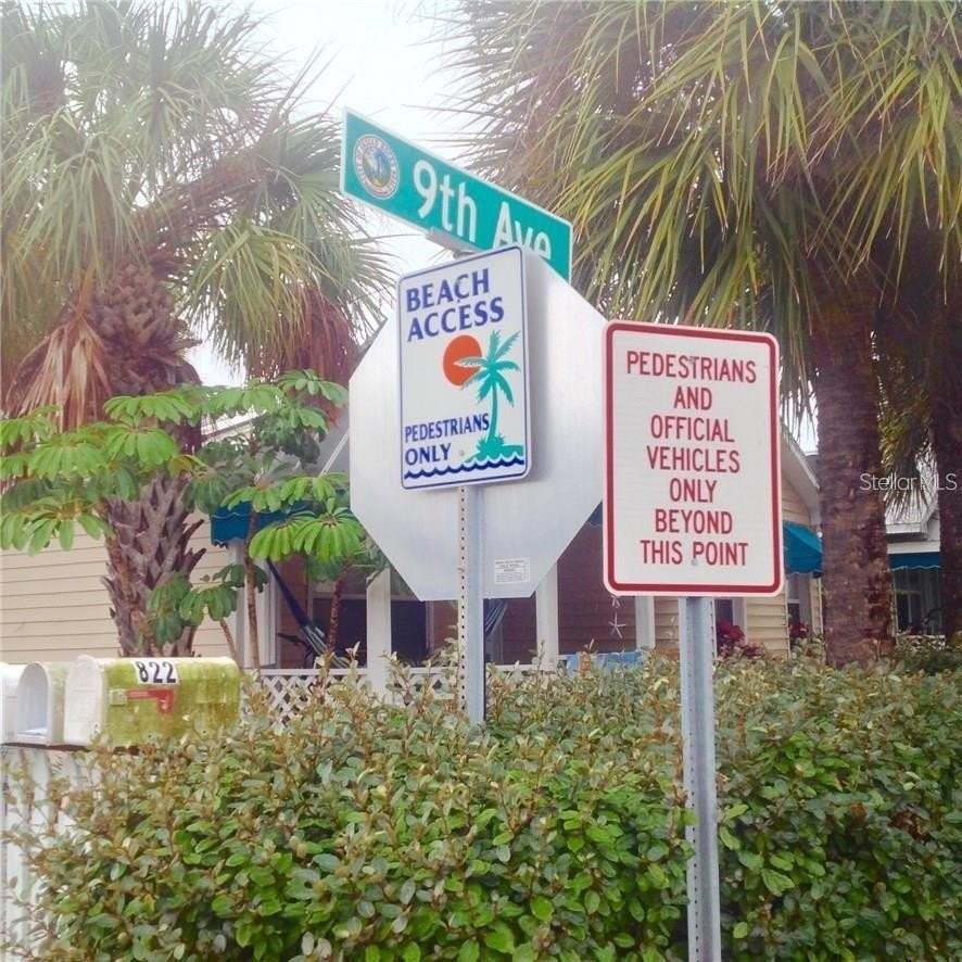 404 Hidden Harbour Dr #404 - Photo 4 of 33