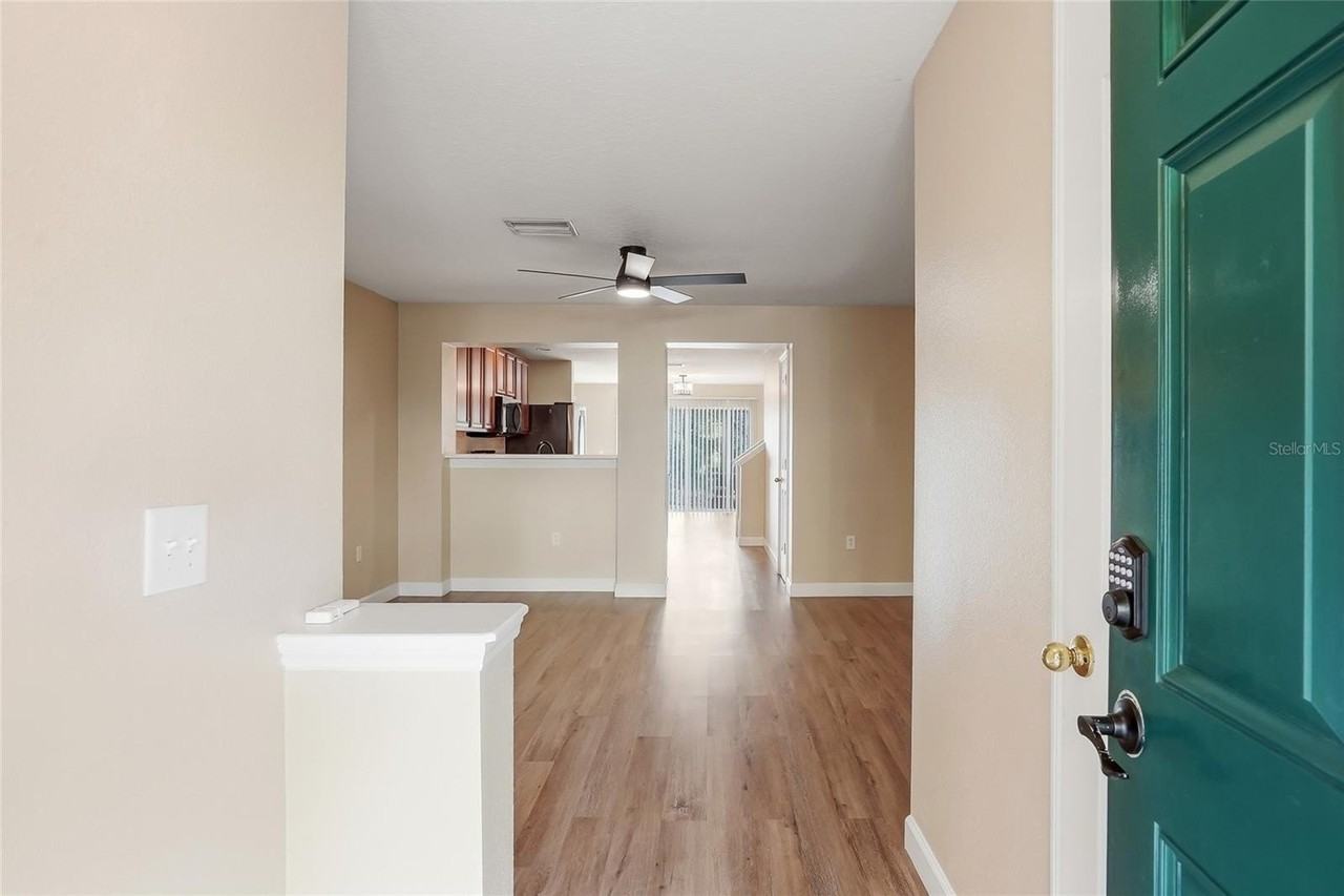 8113 Silent Creek Dr - Photo 3 of 30