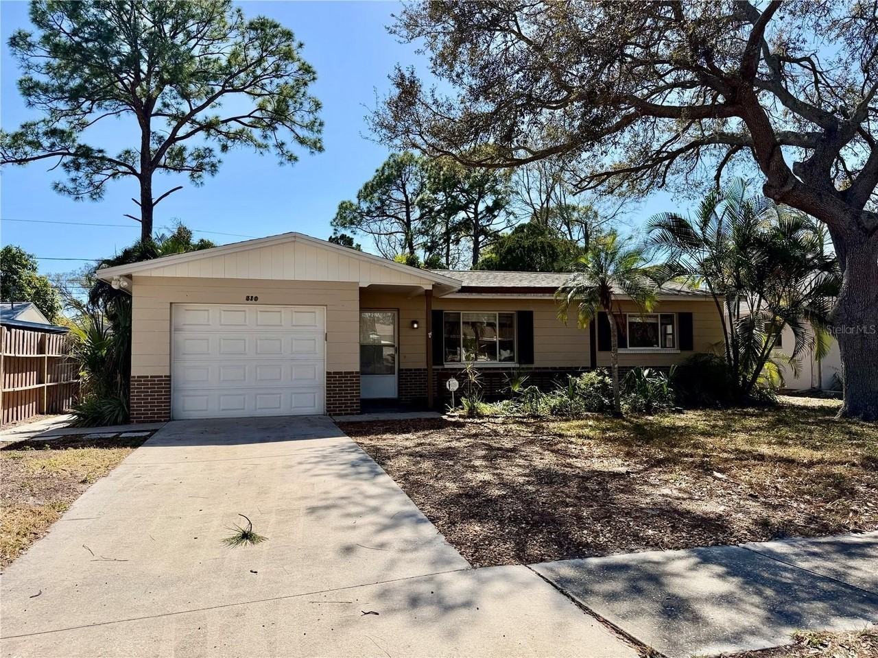 510 81st Ave N - Photo 2 of 31