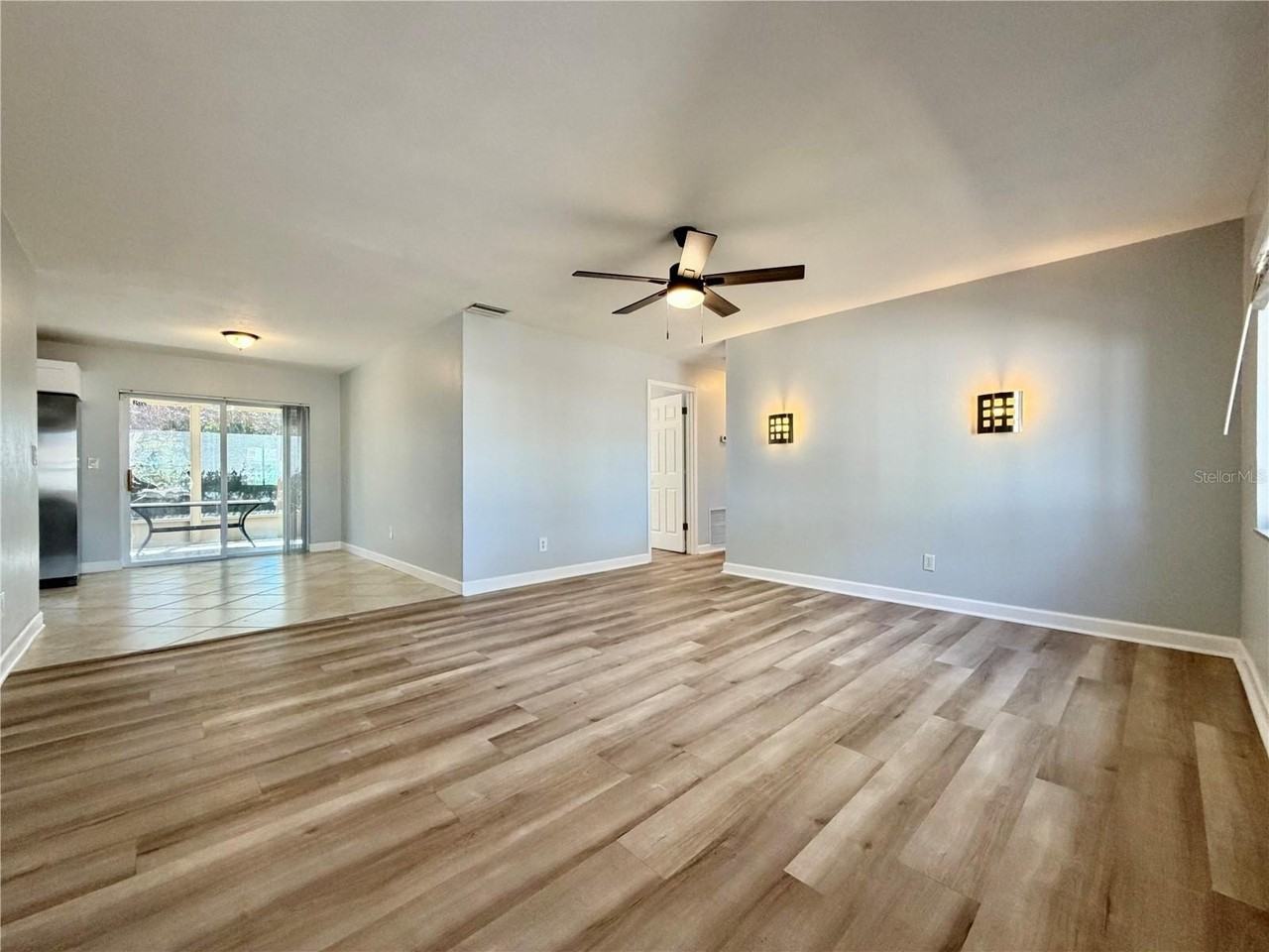 510 81st Ave N - Photo 5 of 31