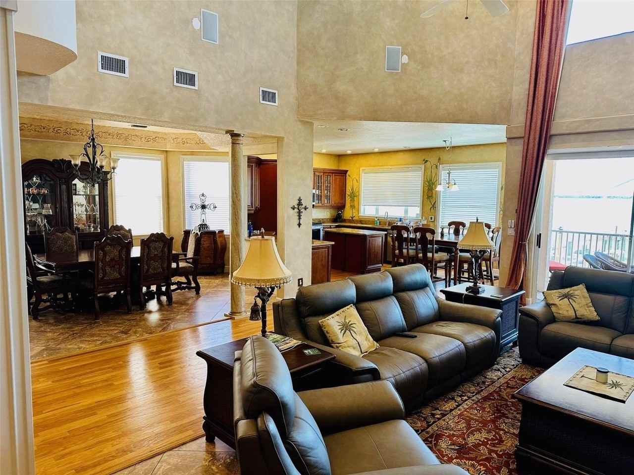 202 Sand Key Estates Dr - Photo 7 of 21