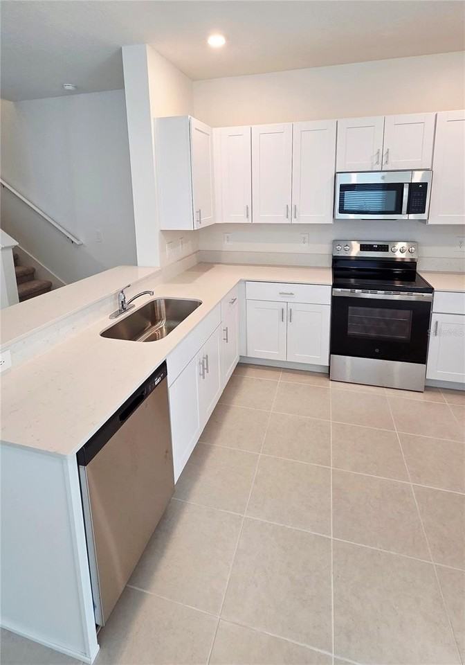 36110 Risa Michele St - Photo 5 of 34