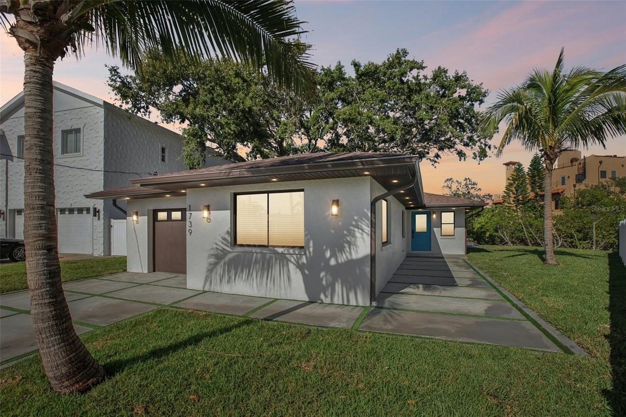 1739 Bayou Grande Blvd Ne - Photo 3 of 44