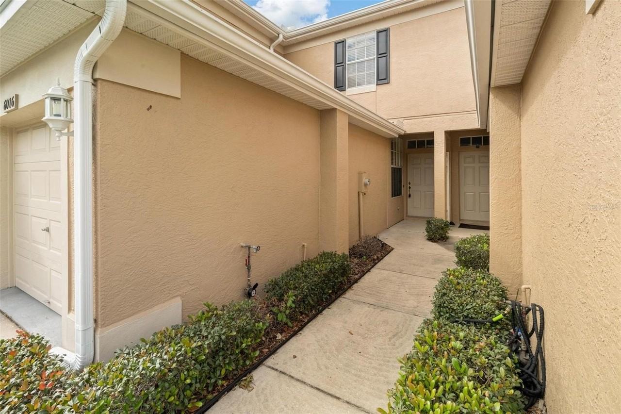 6016 54th St N - Photo 2 of 25