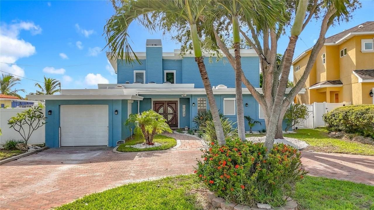 14186 W Parsley Dr - Photo 3 of 50