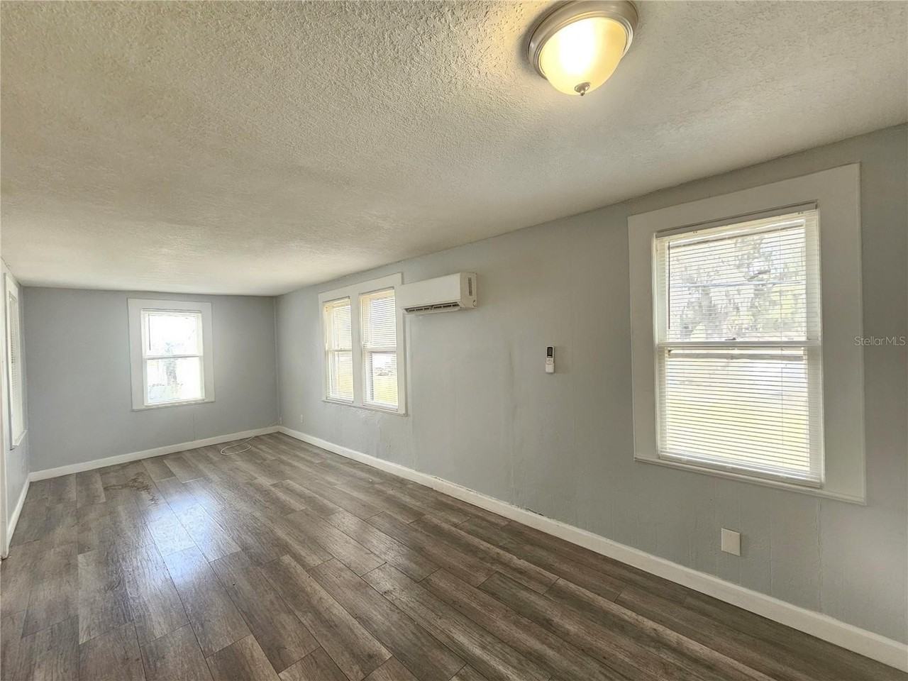 503 Longfellow Blvd #UP - Photo 5 of 9