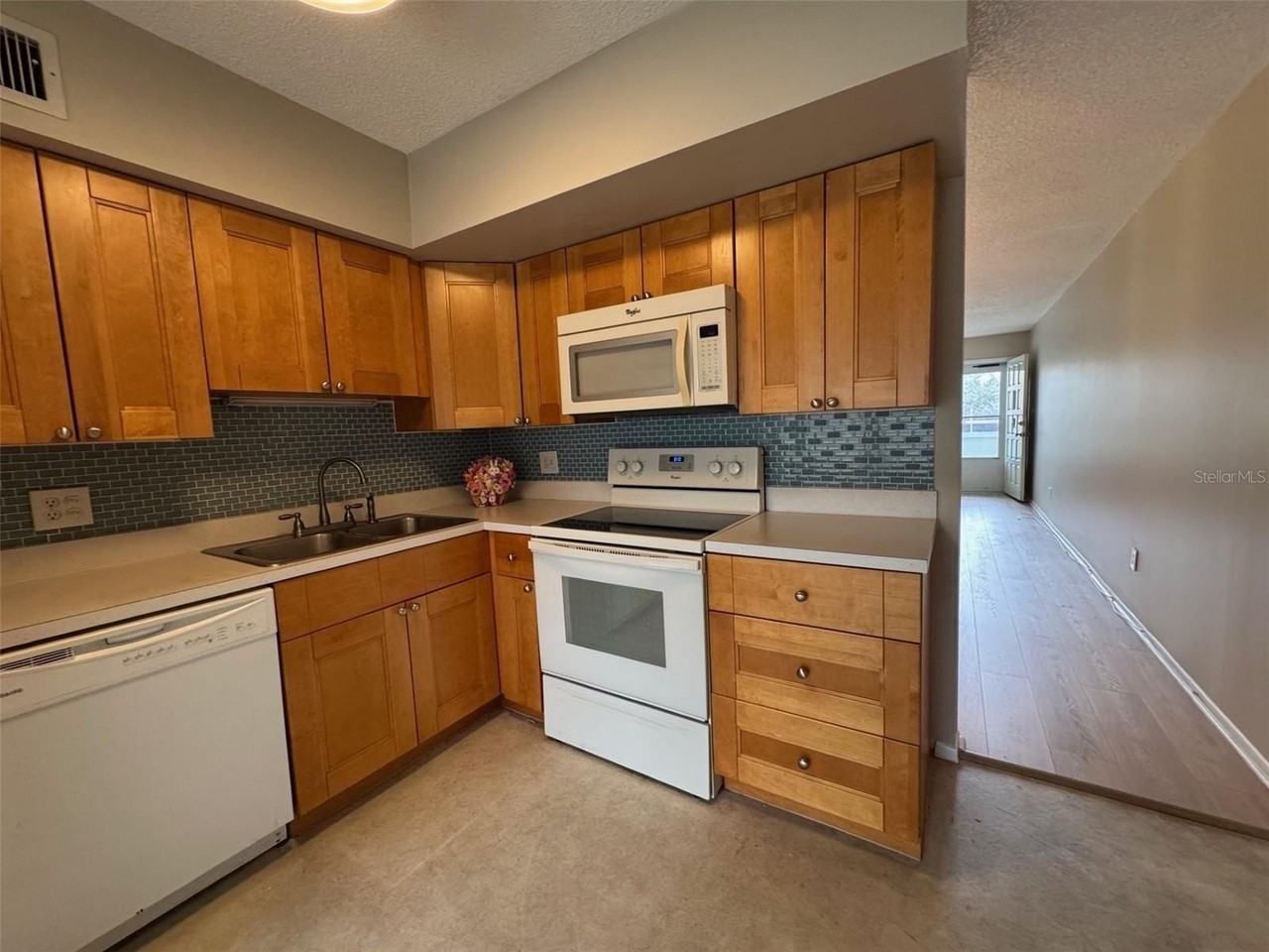 2385 Tahitian Ln #43 - Photo 4 of 12