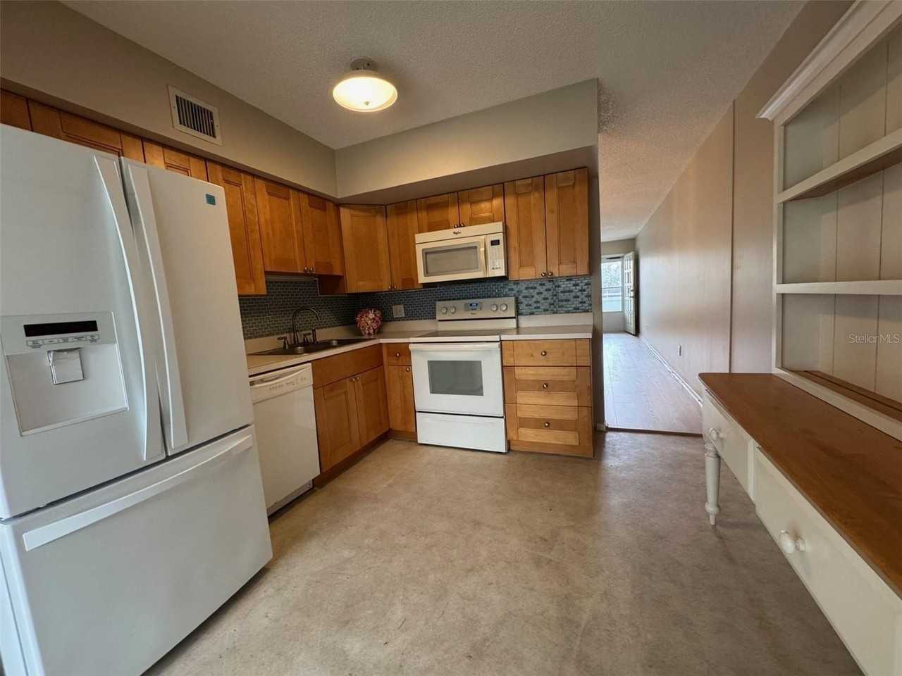 2385 Tahitian Ln #43 - Photo 6 of 12