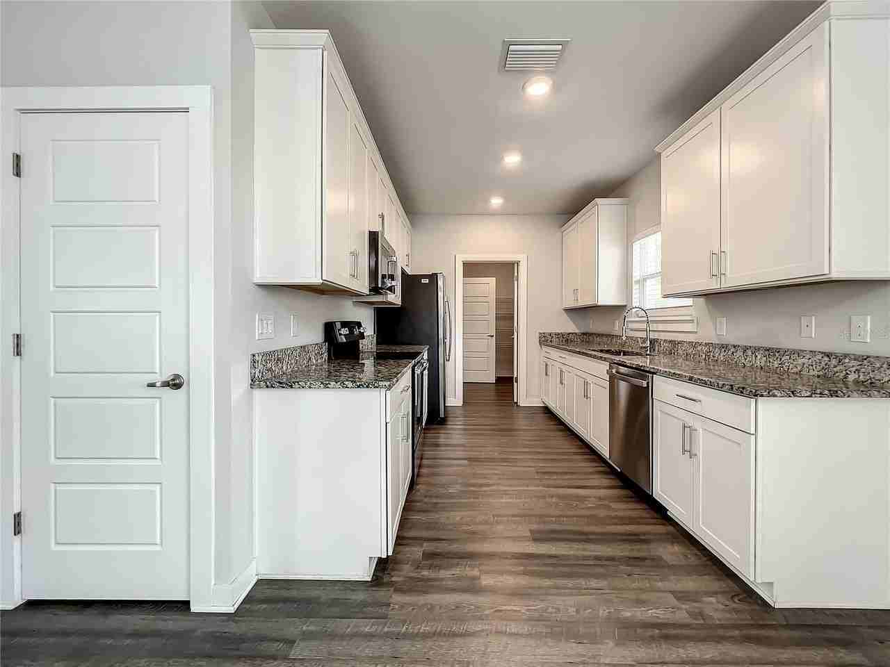 3715 W Wisconsin Ave #2 - Photo 6 of 50