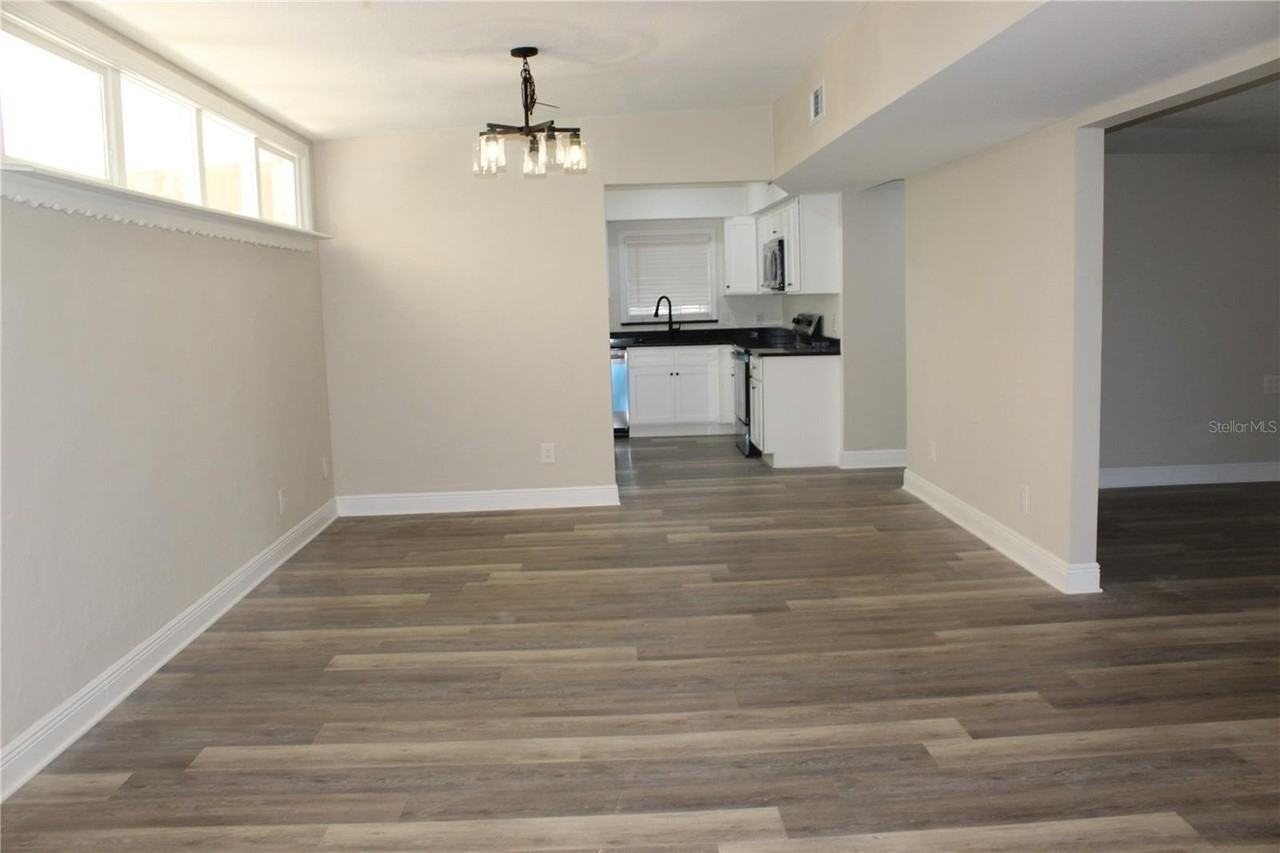 1762 Se 164th Cir - Photo 4 of 33