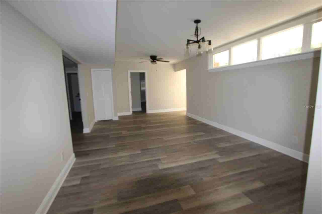 1762 Se 164th Cir - Photo 5 of 33