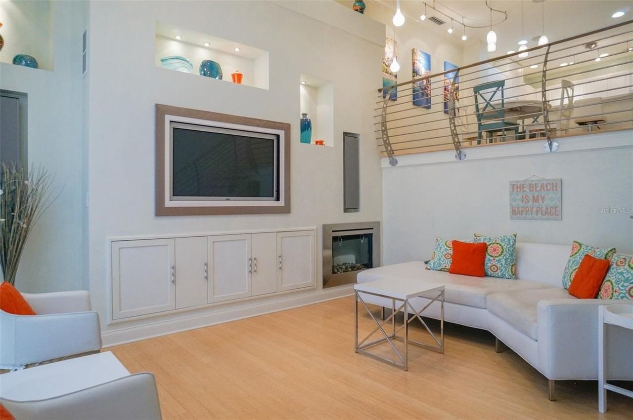 505 Mandalay Ave #62 - Photo 6 of 47