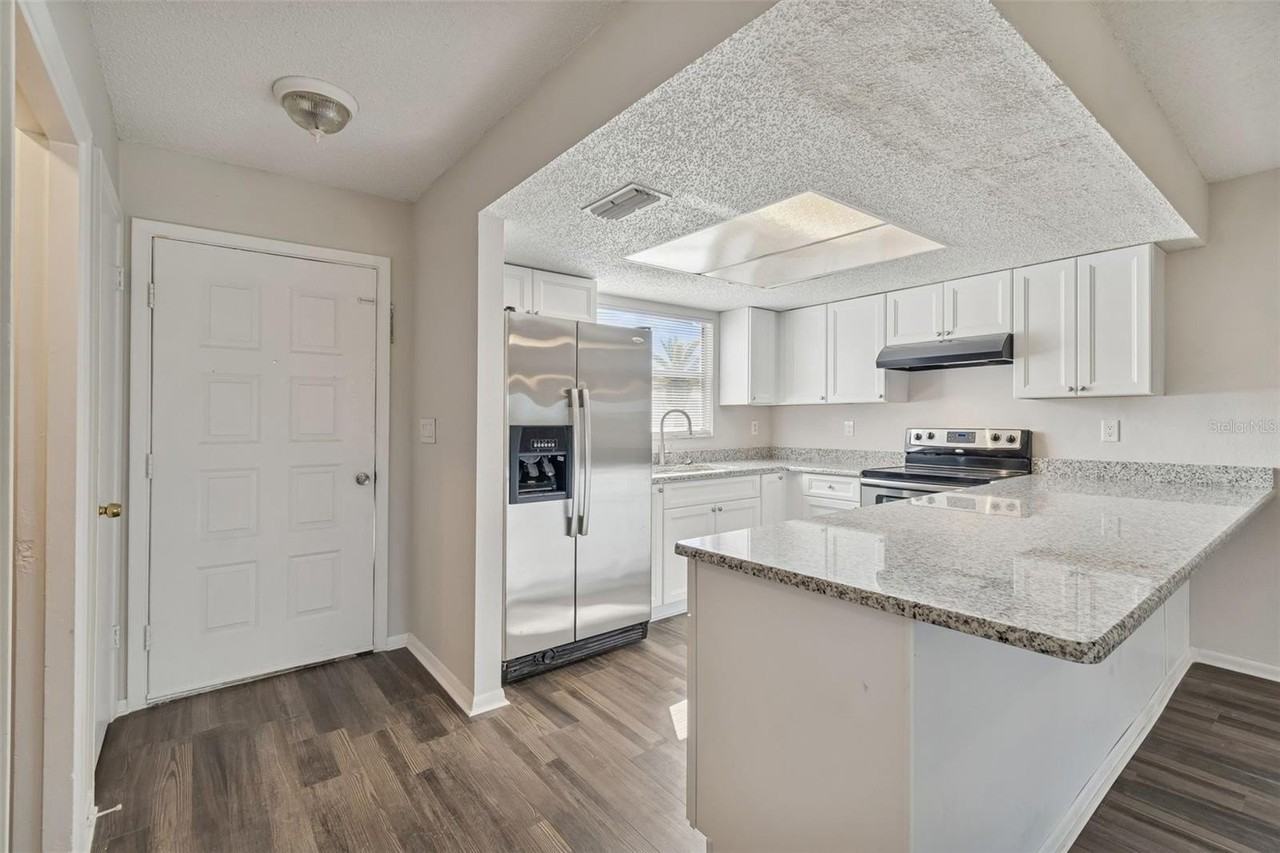 12836 Kellywood Cir - Photo 2 of 43