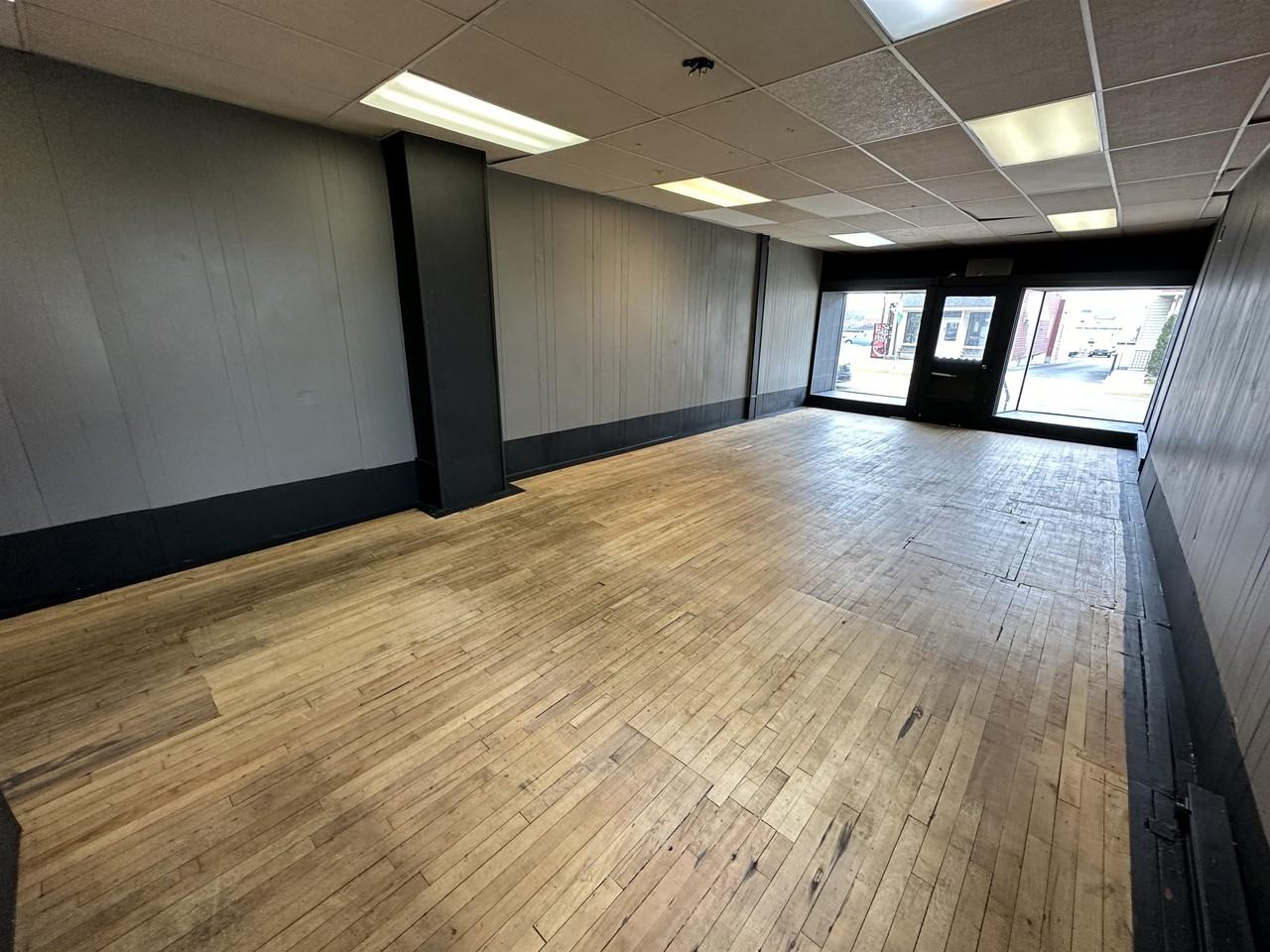 107 East Main Street - Commercial Retail Store - Photo 5 of 16