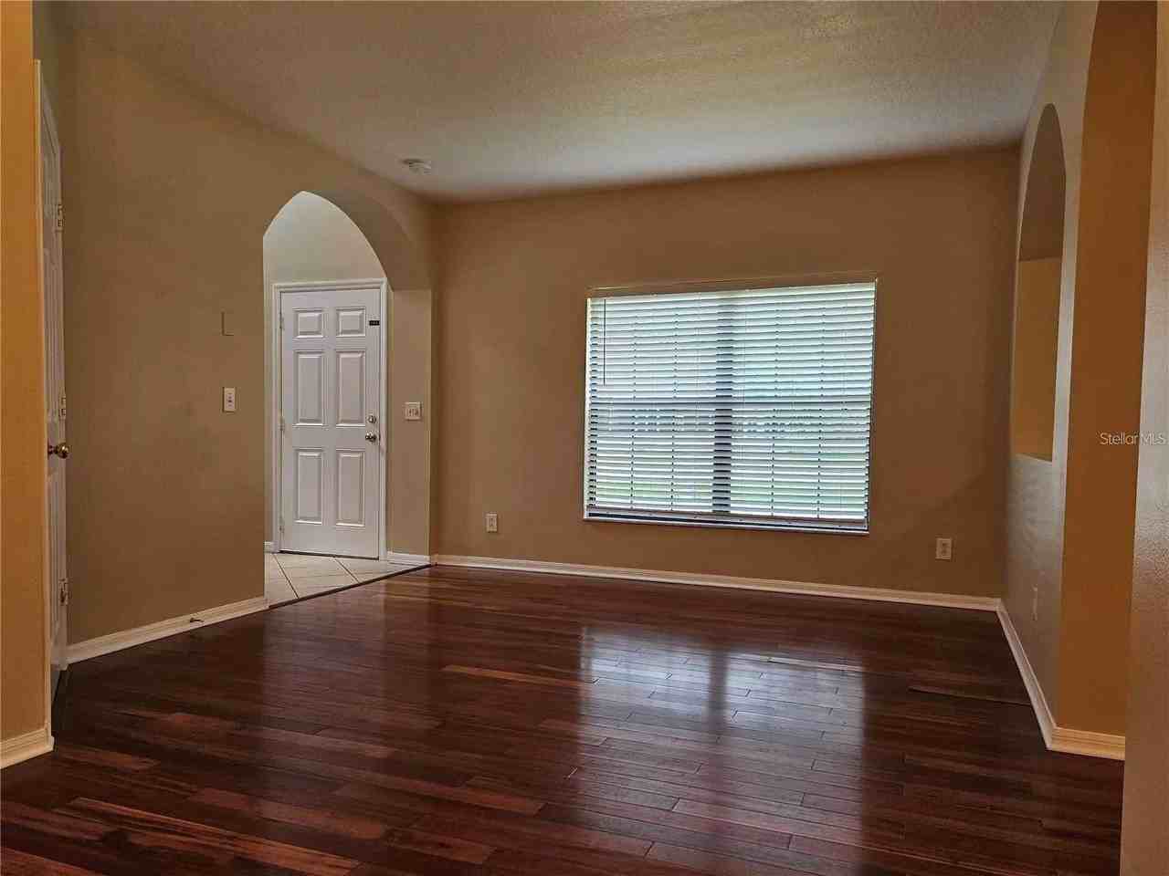 1120 Blackwater Dr - Photo 4 of 46