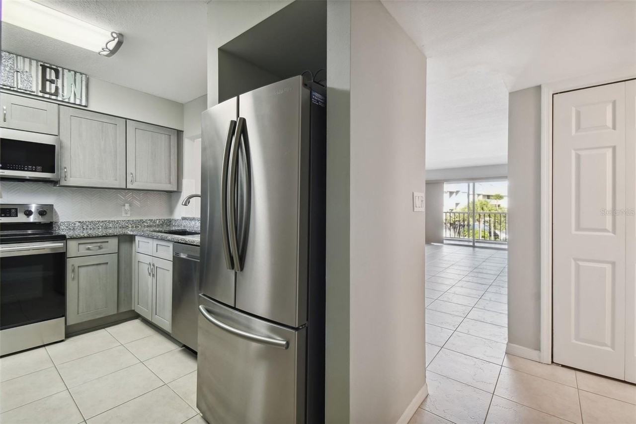 5557 Sea Forest Dr #214 - Photo 4 of 50