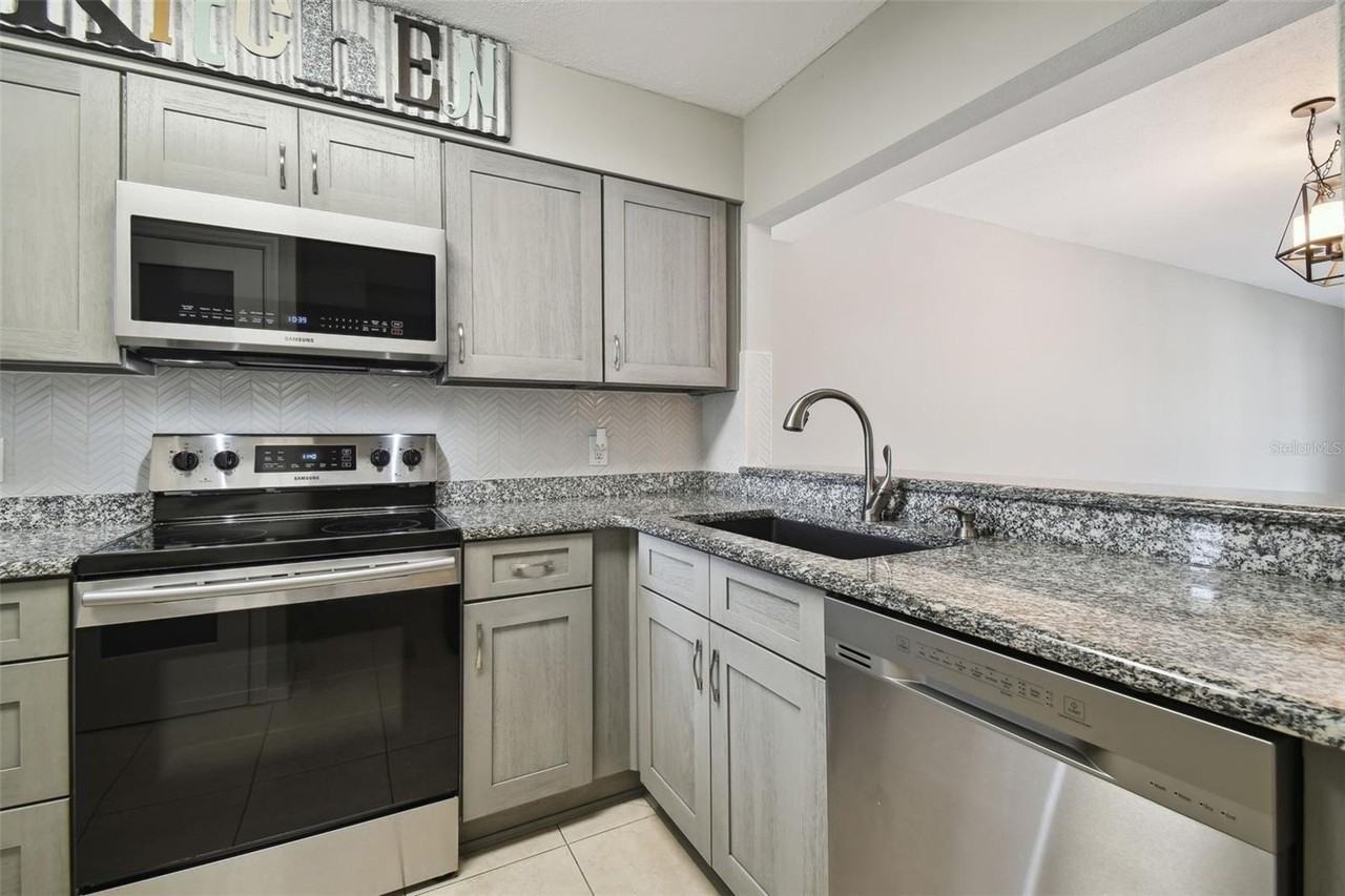 5557 Sea Forest Dr #214 - Photo 6 of 50