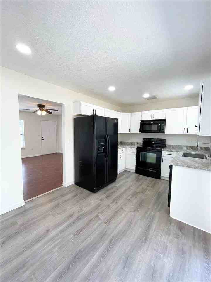 7911 Aden Loop - Photo 6 of 29